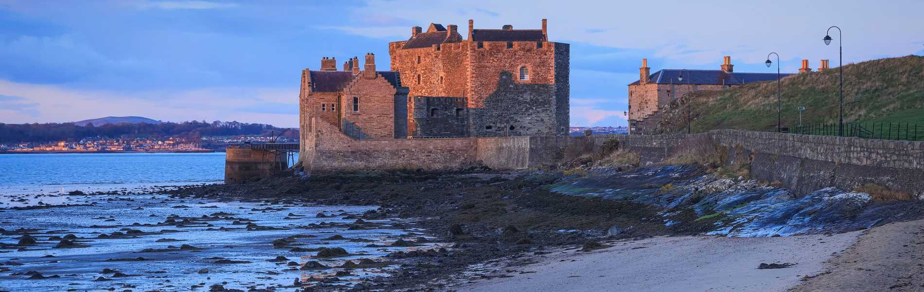 Discover Scotland's Magnificent Castles background image