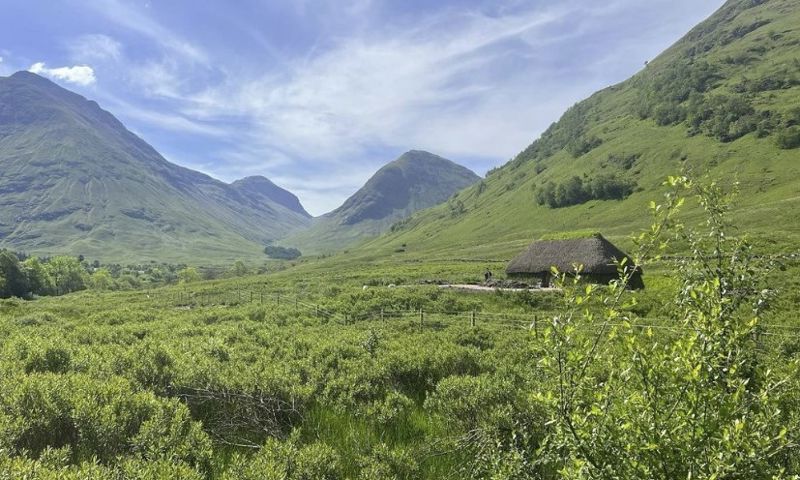 So green! You can smell the fresh Highland air just by looking at Glencoe 🏞 ⁠ ⁠ 📷 by @haggisrich