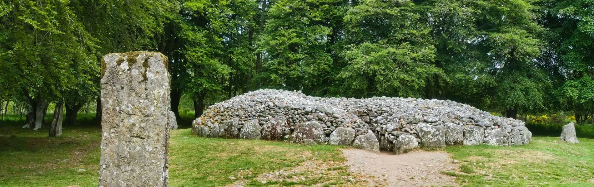 More Ways to Visit Outlander Locations background image