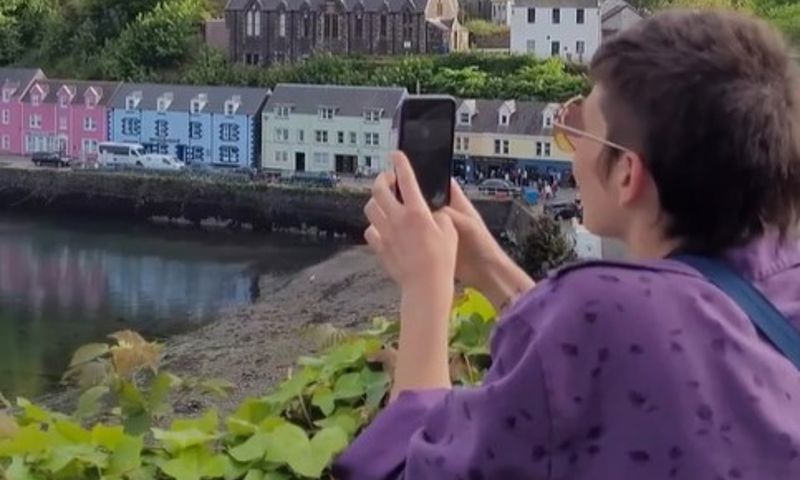 📸 by @katexploring in Portree, Isle of Skye